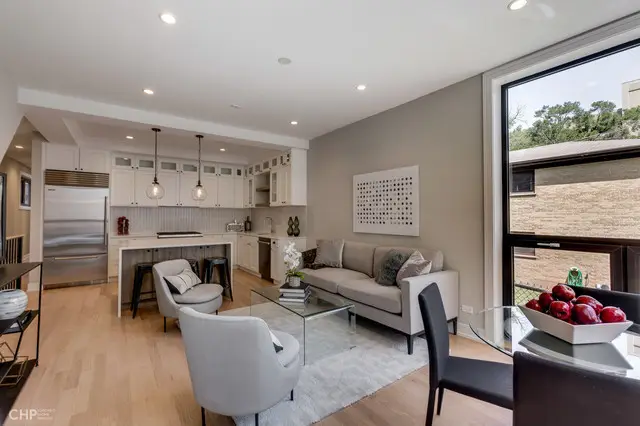 1350 N Claremont Avenue #1, Chicago, IL 60622 - Image #2