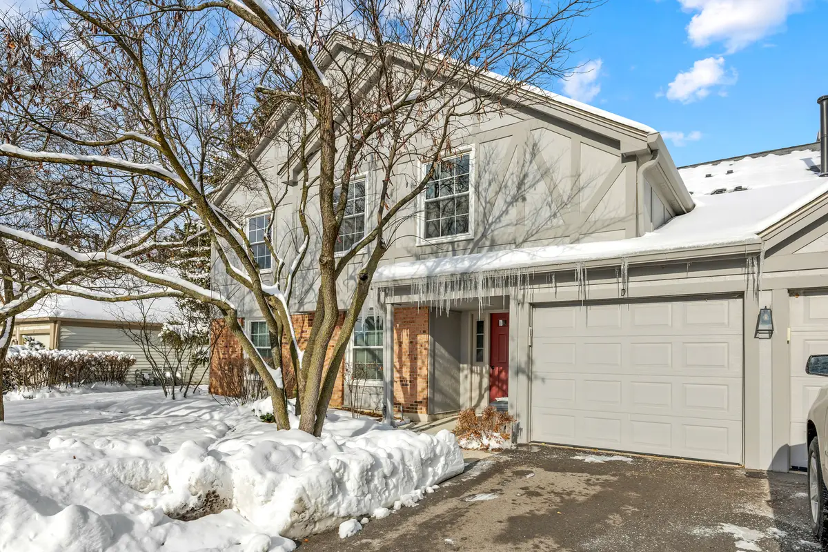 1907 Gresham Circle #D, Wheaton, IL 60189 - Image #1