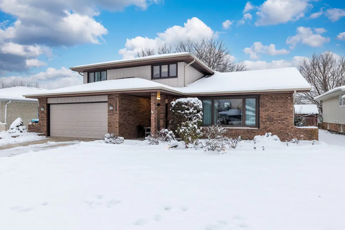 8058 Circle Drive, Palos Hills, IL 60465 - Image #1