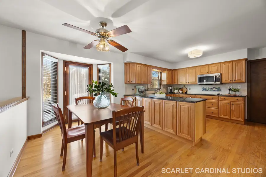 307 Leeds Court, Naperville, IL 60565 - Image #2