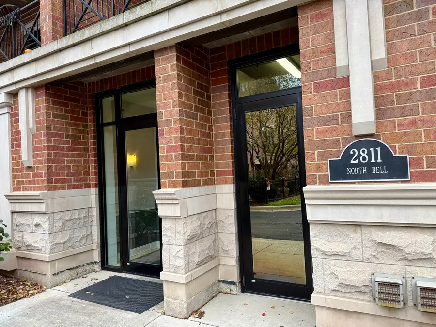2811 N Bell Avenue #301, Chicago, IL 60618 - Image #2