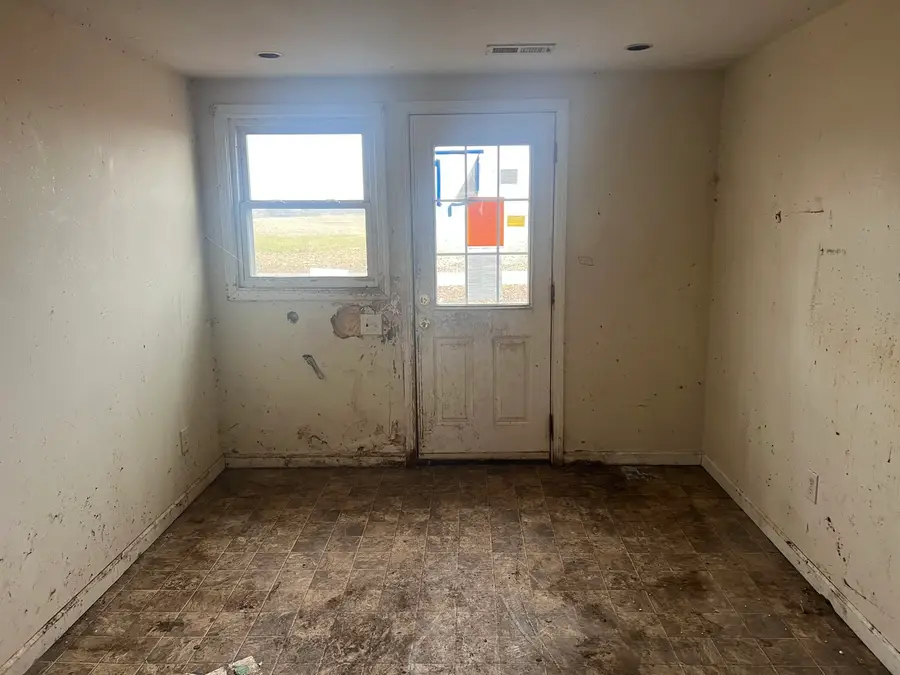 720 E Marion Street, Clinton, IL 61727 - Image #3