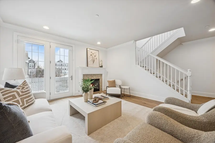 86 W Kennedy Lane, Hinsdale, IL 60521 - Image #2