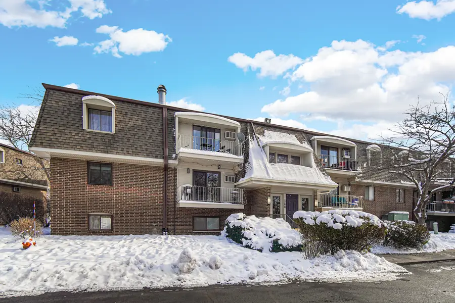 124 E Bailey Road #E, Naperville, IL 60565 - Image #2