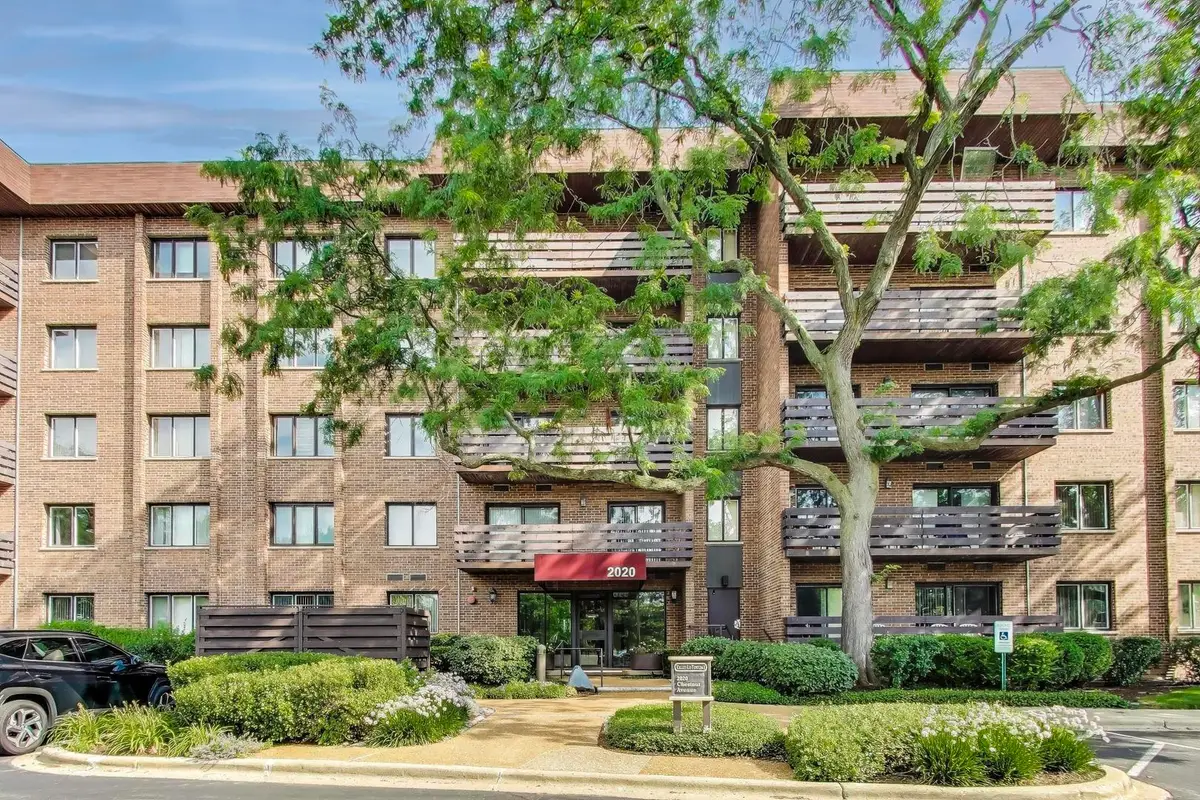 2020 Chestnut Avenue #312, Glenview, IL 60025 - Image #1