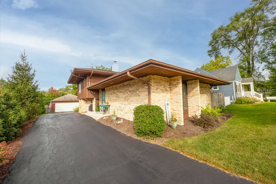 4940 Cornell Avenue, Downers Grove, IL 60515 - Image #2