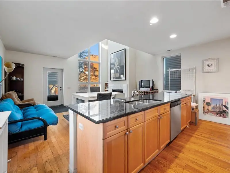 Address Withheld By Seller, Chicago, IL 60614 - #2