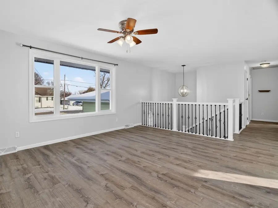 105 W Oak Street, Coal City, IL 60416 - Image #3