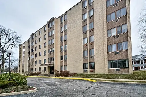 9745 S Karlov Avenue #610, Oak Lawn, IL 60453
