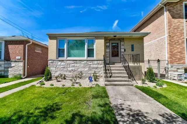 3140 W Hood Avenue, Chicago, IL 60659 - Image #1