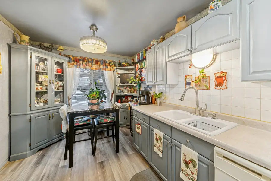 822 Minnesota Circle, Carol Stream, IL 60188 - Image #3