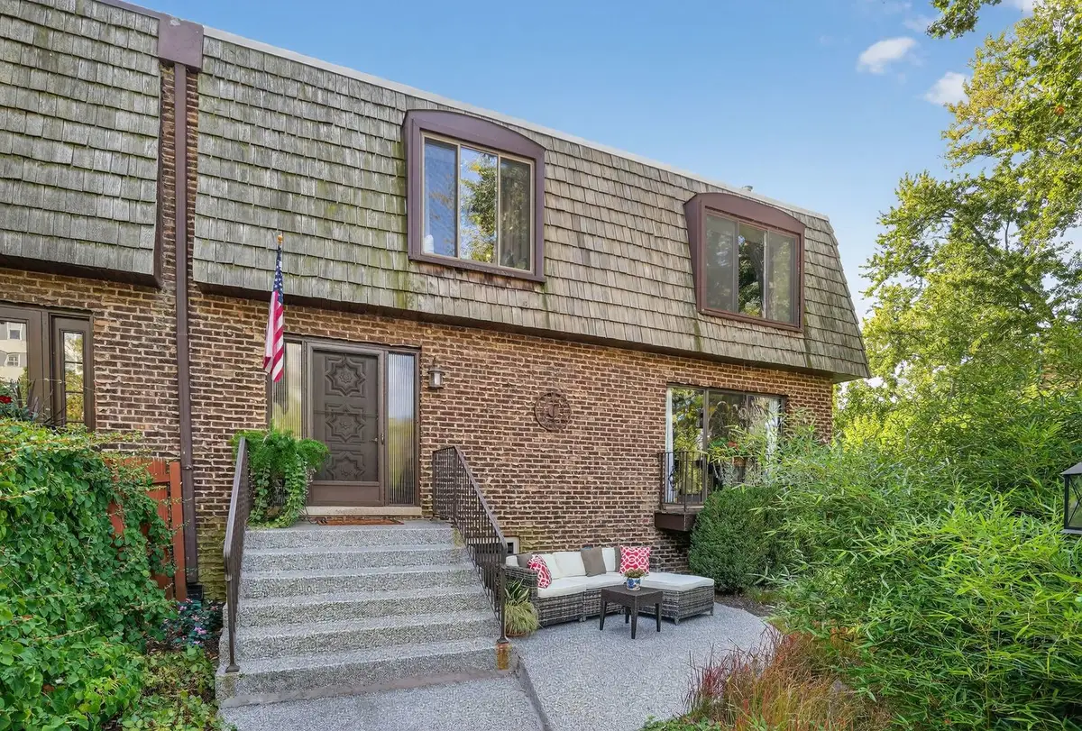 1403 Sheridan Road, Wilmette, IL 60091 - Image #1