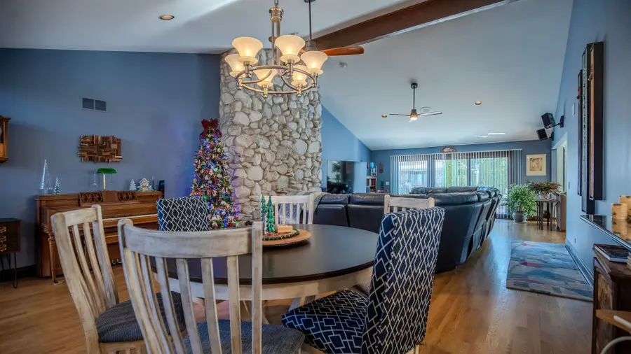 917 Tamer Lane, Glenview, IL 60025 - Image #3