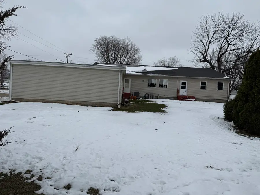 319 N Fourth Street, Neponset, IL 61345 - Image #3