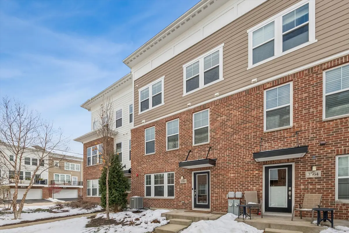 3562 Sawgrass Drive, Woodridge, IL 60517 - #1