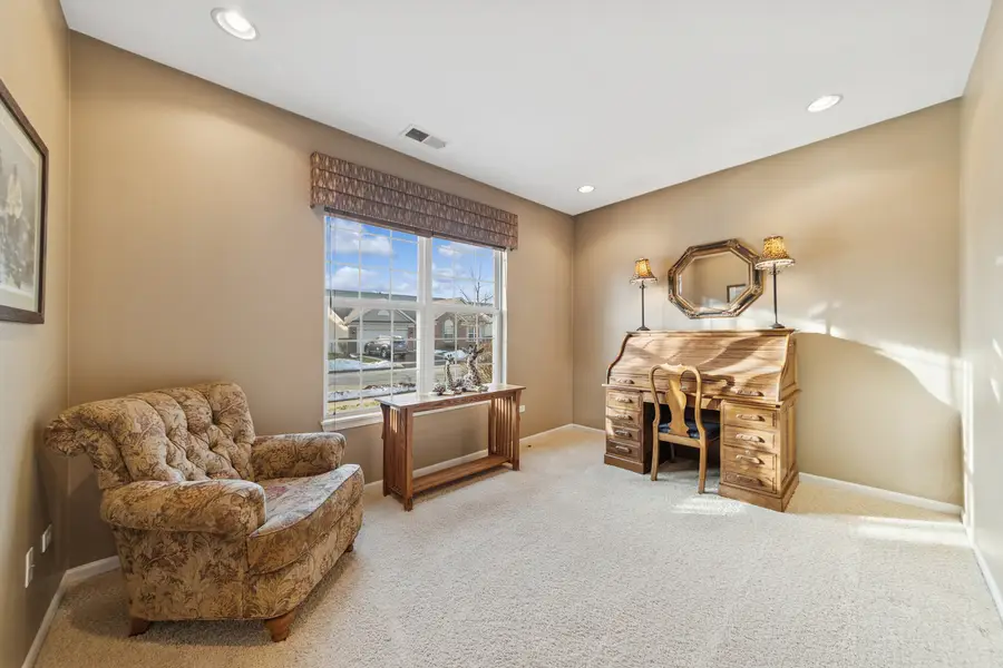 2156 Sandpiper Way, Elgin, IL 60124 - Image #2