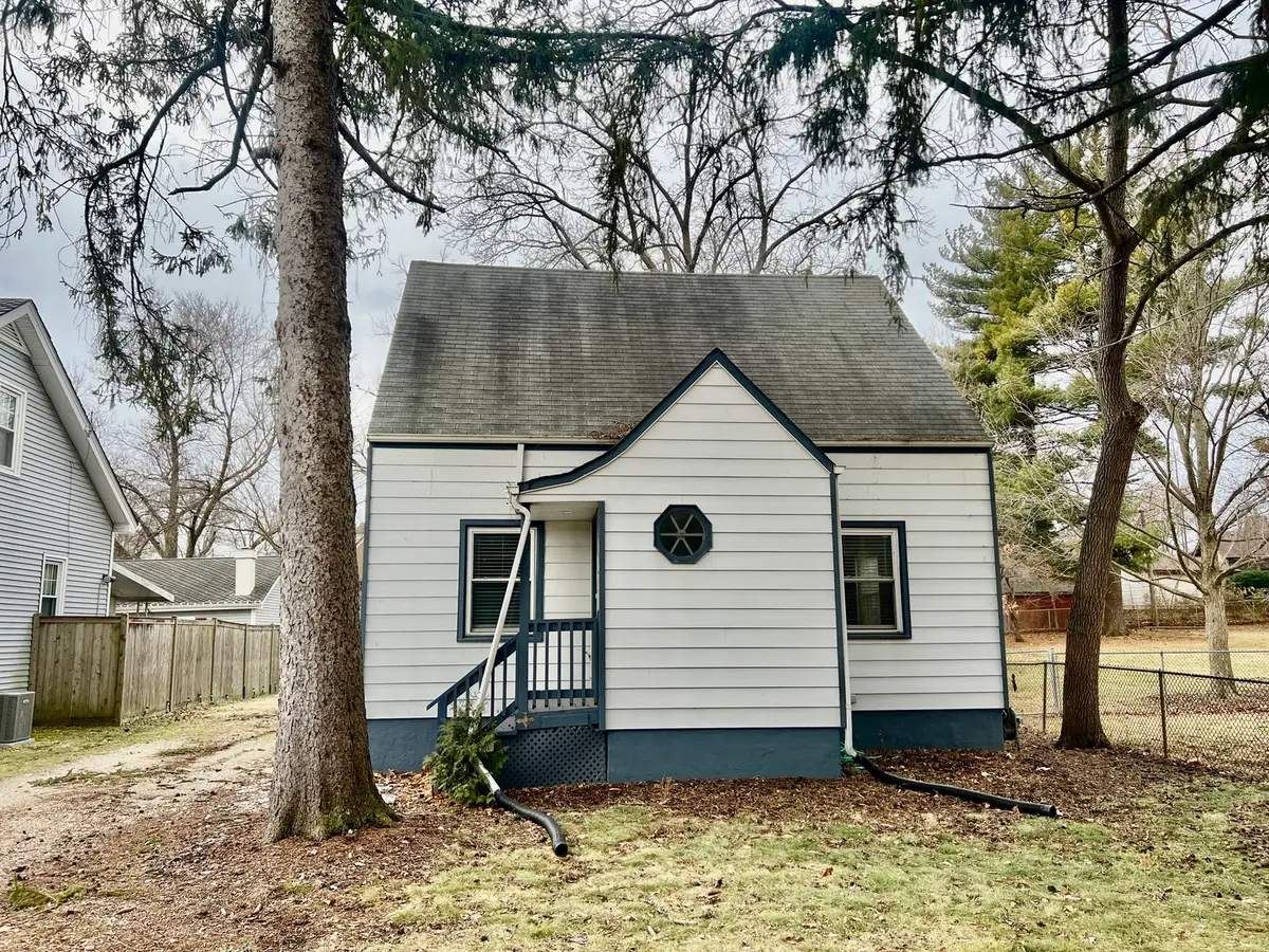 28w471 Batavia Road, Warrenville, IL 60555 - Image #1