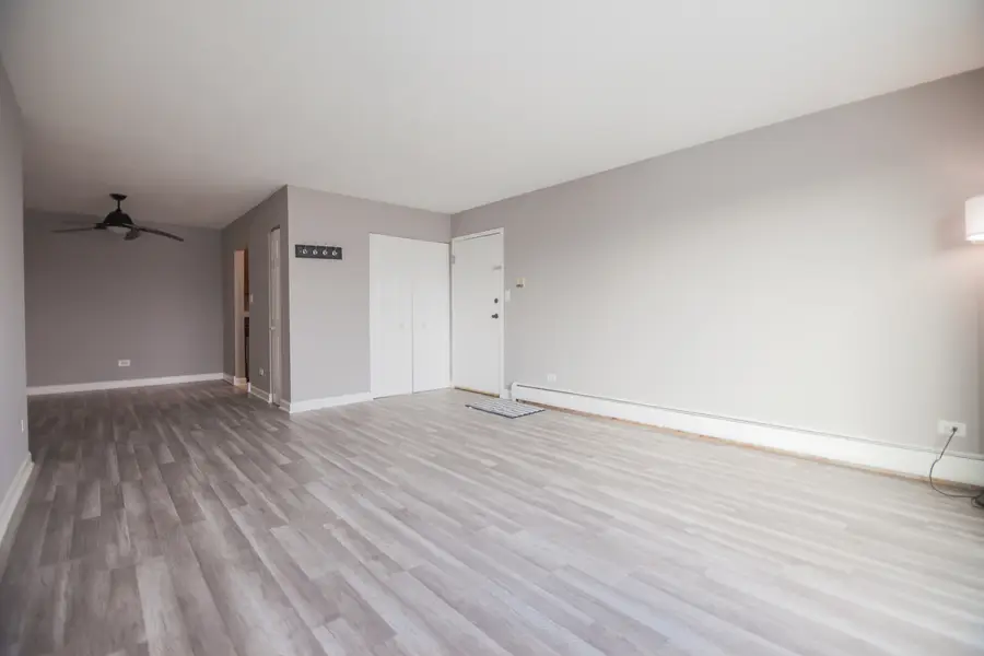 1111 Bloomingdale Road #2B, Glendale Heights, IL 60139 - Image #3