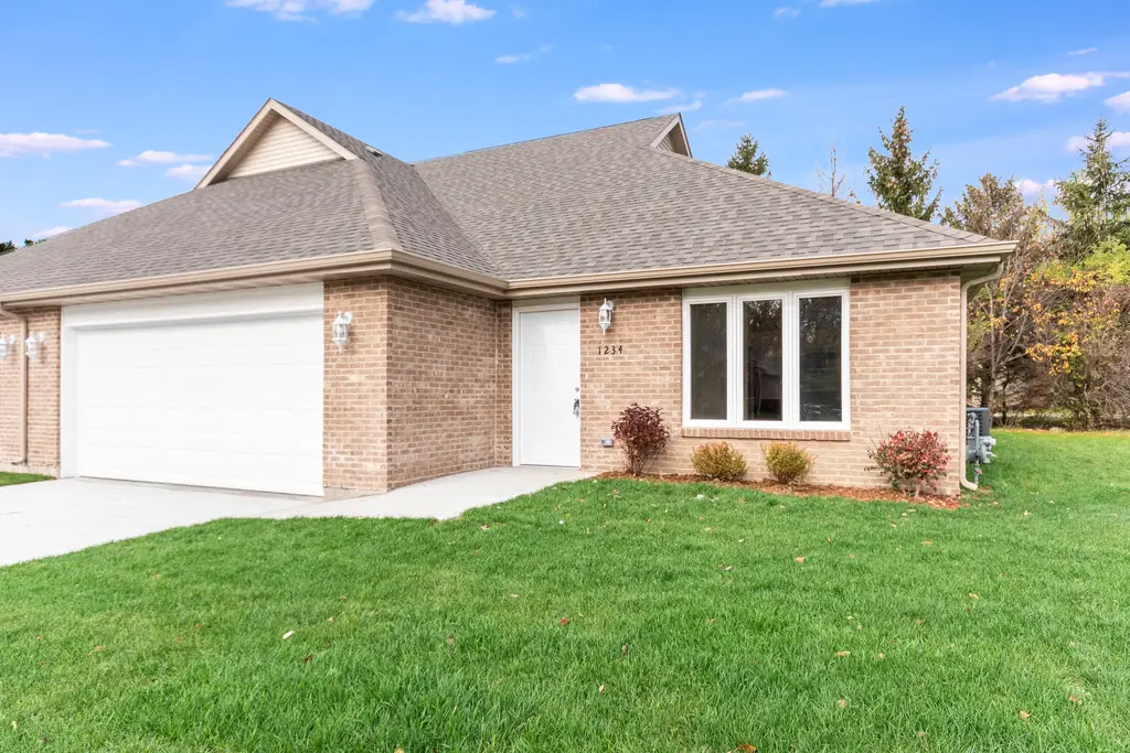 5542 Hearthside Drive, Bourbonnais, IL 60914 - Image #1
