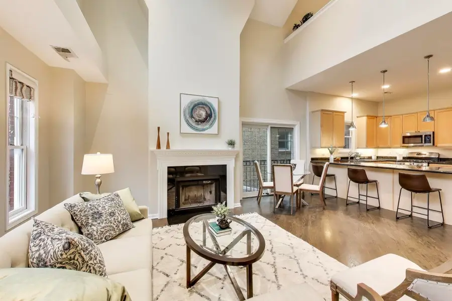 1312 W Fletcher Street #3W, Chicago, IL 60657 - Image #3