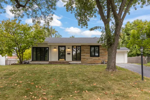 5924 Carpenter Street, Downers Grove, IL 60516