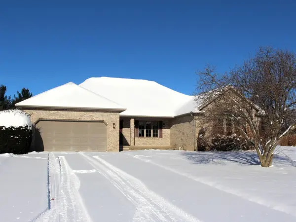 7629 White Oak Road, Clinton, IL 61727