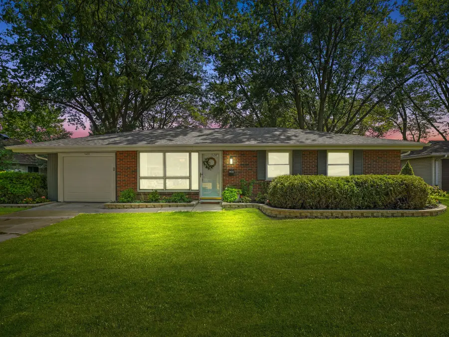 1403 Hampton Lane, Schaumburg, IL 60193 - #2