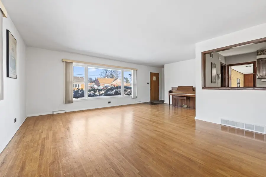 Address Withheld By Seller, Melrose Park, IL 60164 - Image #2