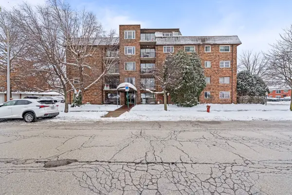 7117 W 93rd Street #306, Oak Lawn, IL 60453