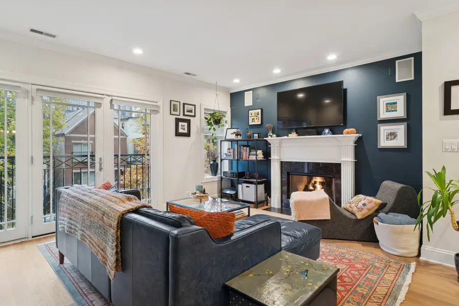 3537 N Wilton Avenue #2, Chicago, IL 60657 - Image #2