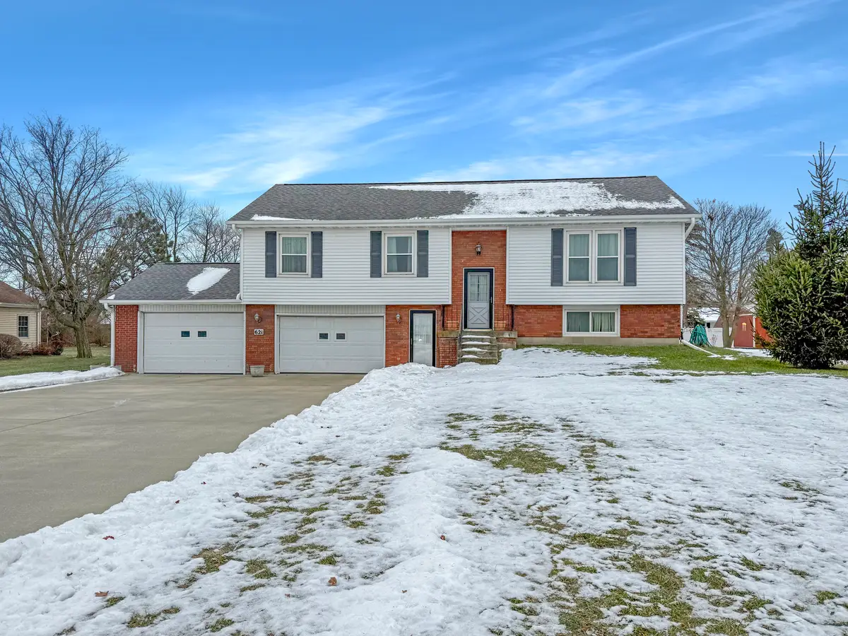 621 W Champaign Avenue, Rantoul, IL 61866 - #1