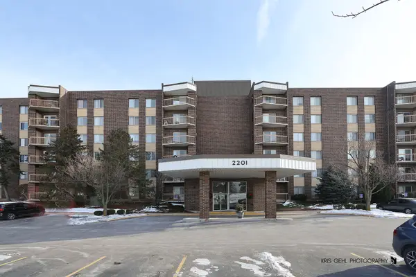 Address Withheld By Seller, Lombard, IL 60148