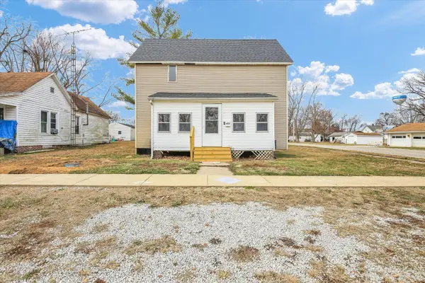 602 S Elm Street, Villa Grove, IL 61956