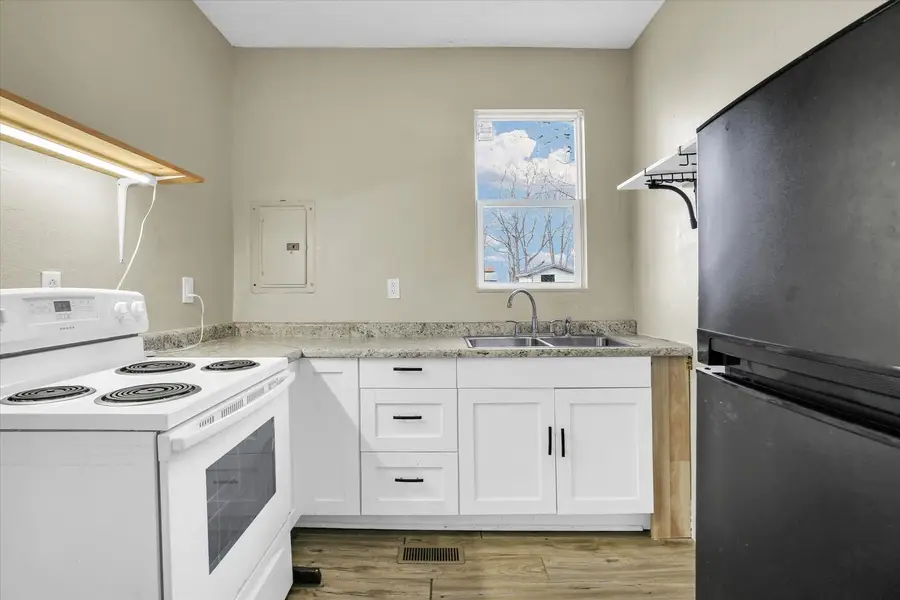 602 S Elm Street, Villa Grove, IL 61956 - Image #3