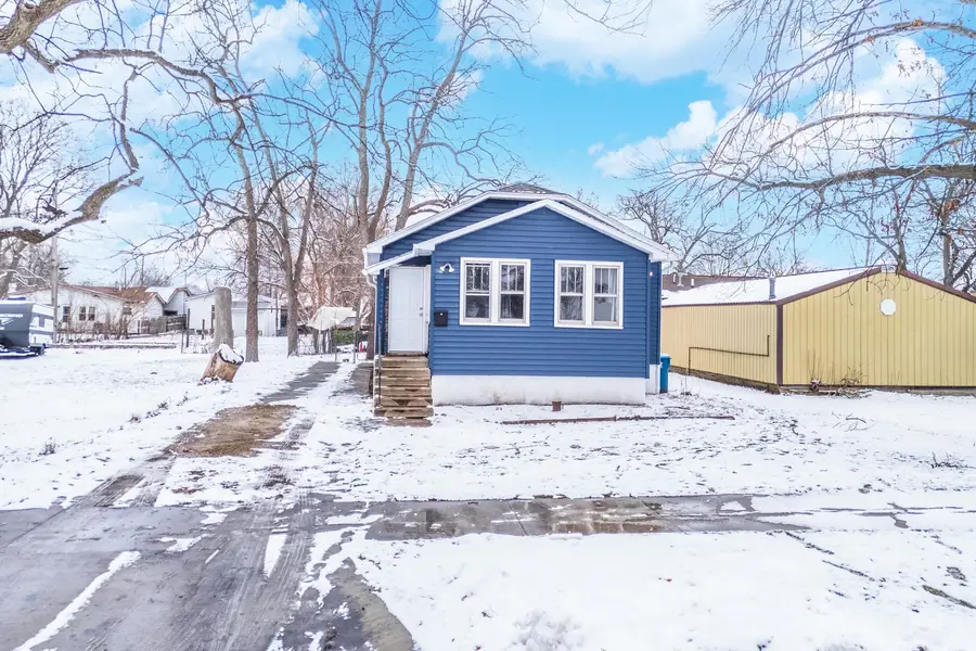 915 E Prairie Street, Pontiac, IL 61764 - Image #2