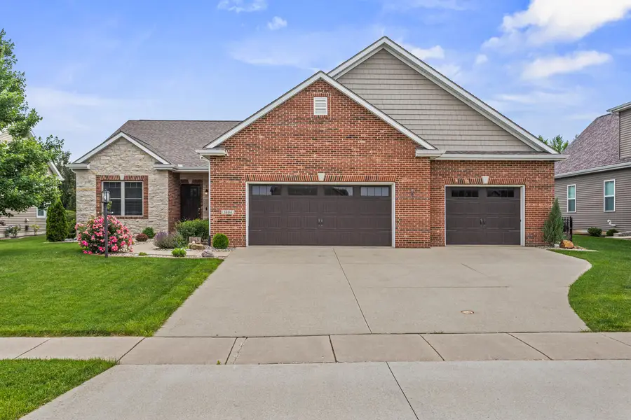 1604 Kassen Avenue, Mahomet, IL 61853 - Image #2