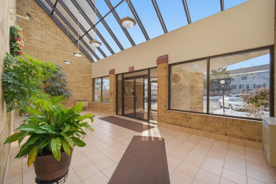 5600 Astor Lane #315, Rolling Meadows, IL 60008 - Image #2