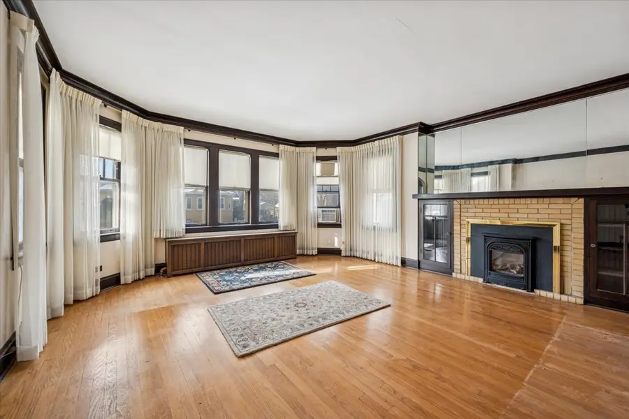 3627 N Francisco Avenue, Chicago, IL 60618 - Image #2