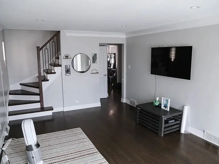 5209 S Moody Avenue, Chicago, IL 60638 - Image #2