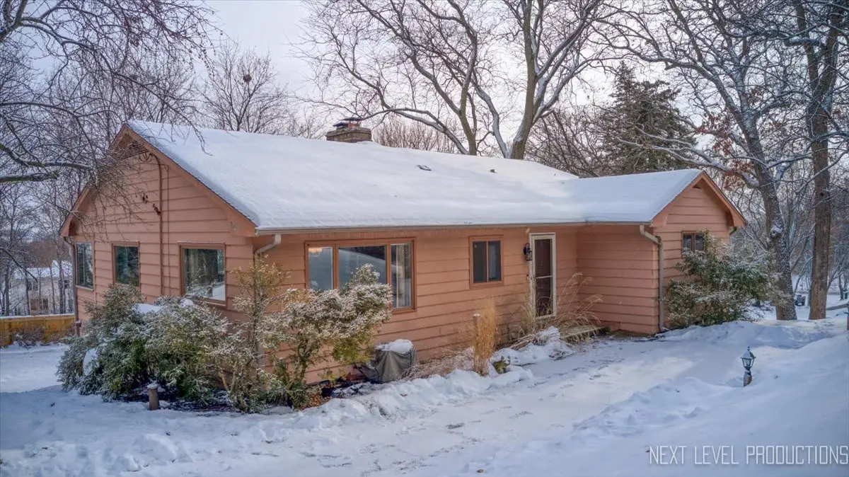 38W443 Sunset Drive, Saint Charles, IL 60175 - Image #1