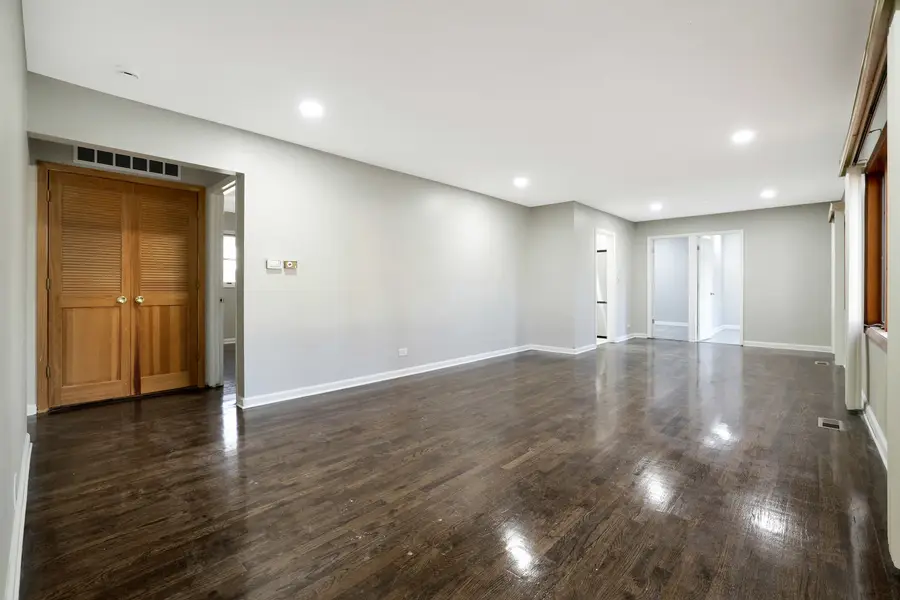 75 Carthage Lane, Hoffman Estates, IL 60169 - Image #3