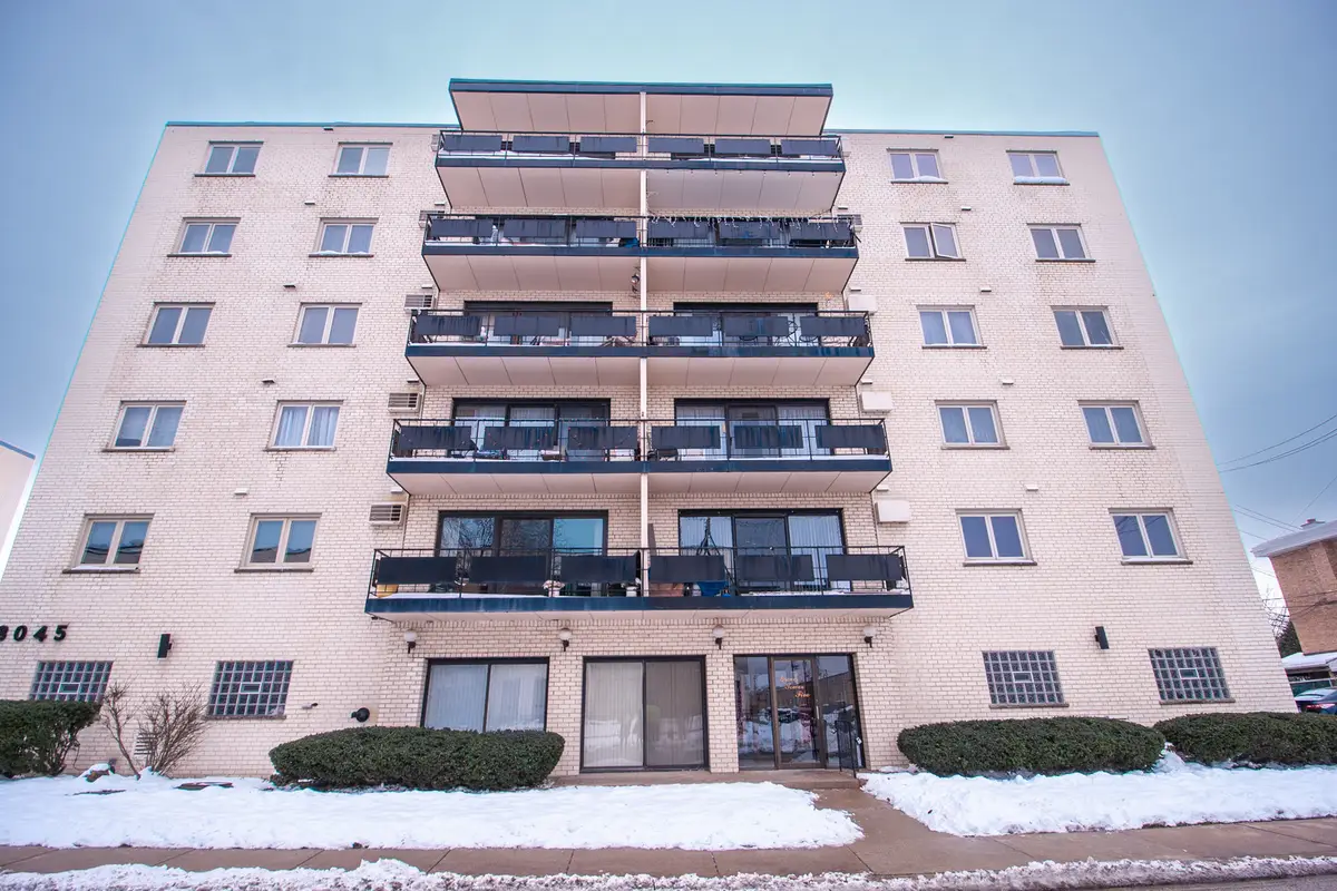 8045 W Oconnor Drive #6A, River Grove, IL 60171 - Image #1