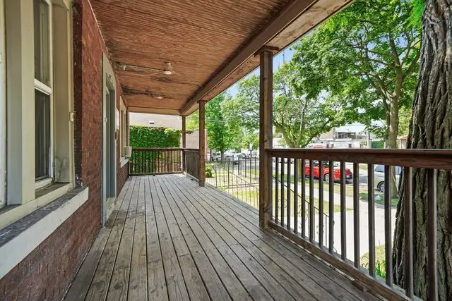 8239 S Colfax Avenue, Chicago, IL 60617 - Image #3