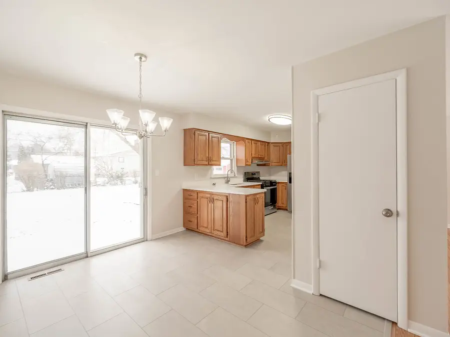 1940 Richard Street, Aurora, IL 60506 - Image #3