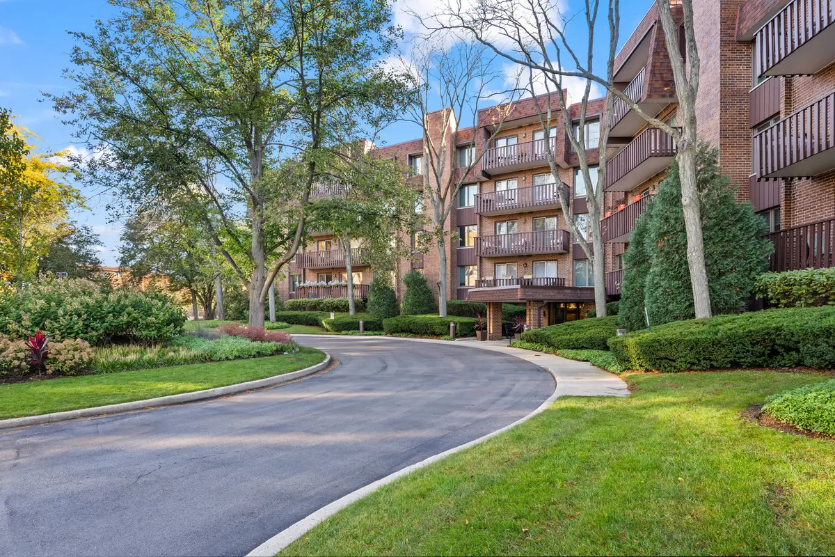 1125 Lake Cook Road #209, Northbrook, IL 60062 - Image #1