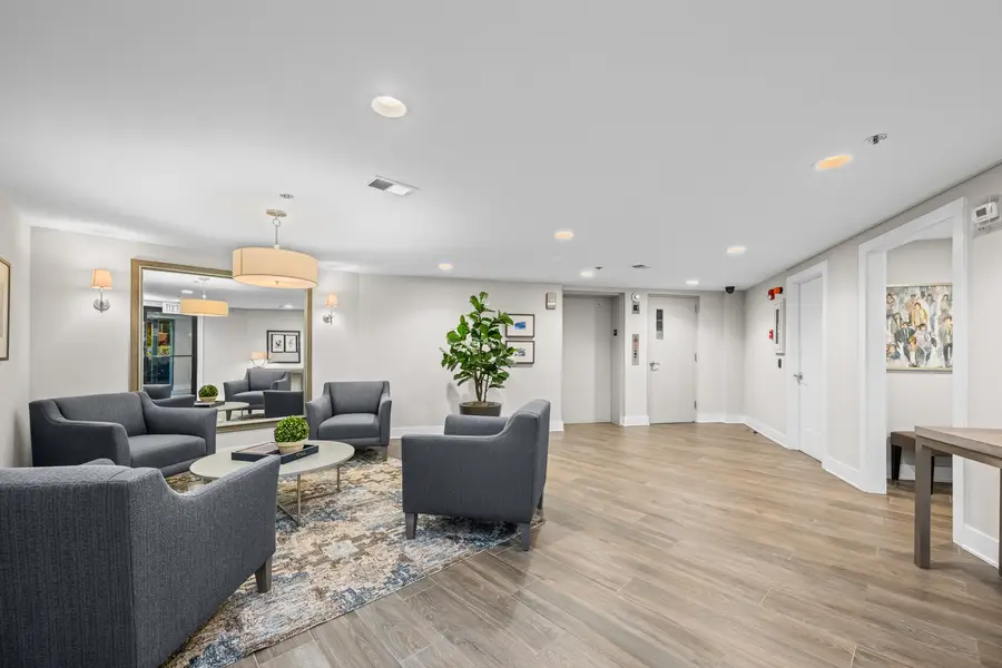 1125 Lake Cook Road #209, Northbrook, IL 60062 - Image #3