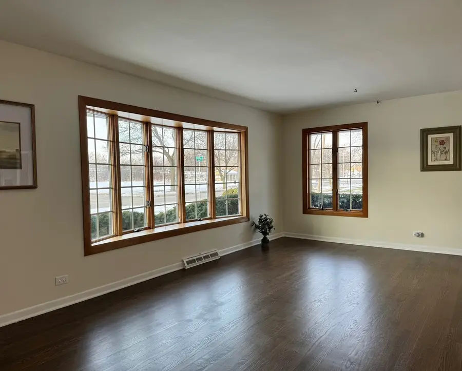 3051 S Scott Street, Des Plaines, IL 60018 - Image #2