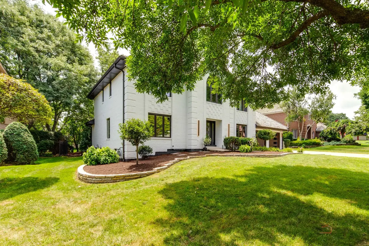 2221 Donegal Drive, Darien, IL 60561 - Image #1