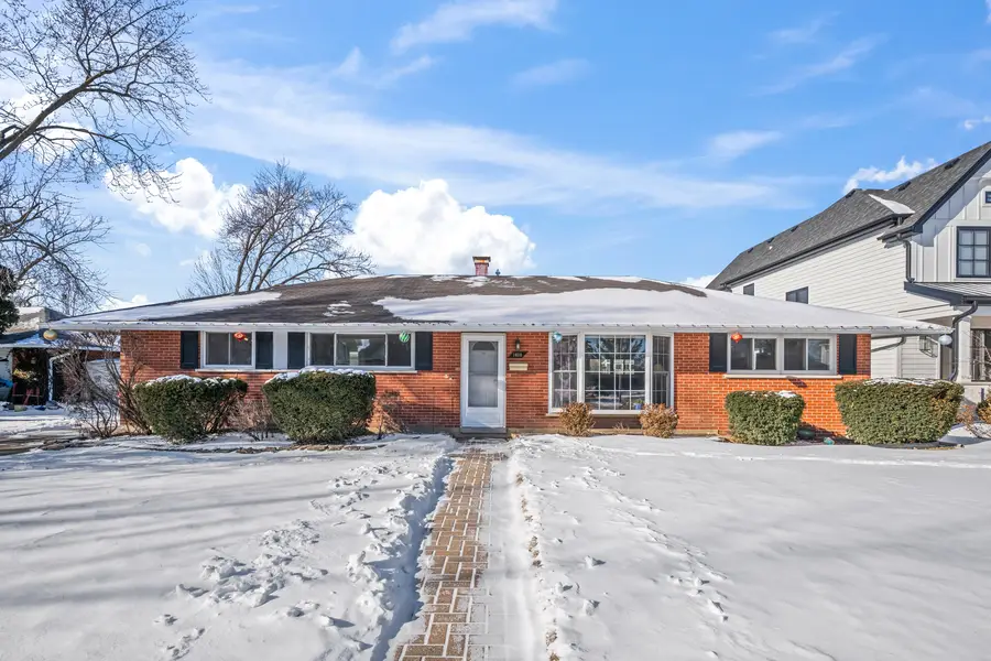 1610 N Chestnut Avenue, Arlington Heights, IL 60004 - Image #2