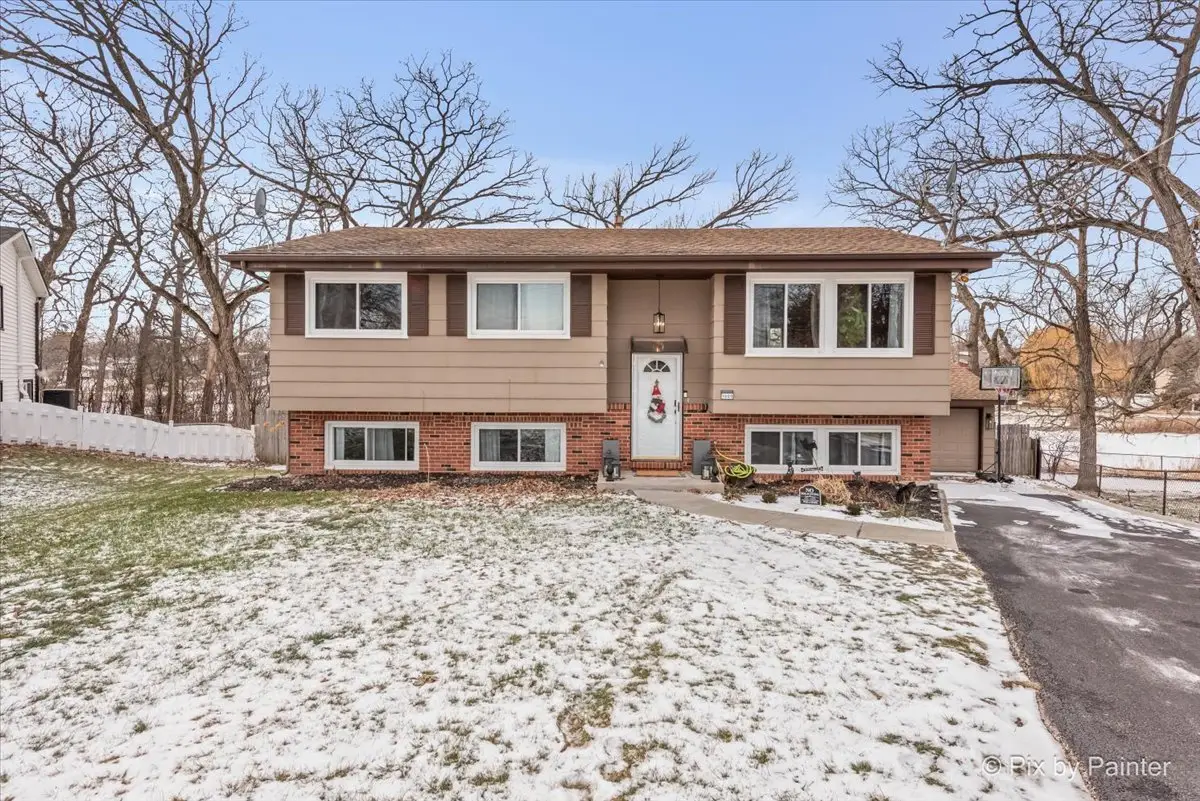 1809 Maplewood Court, Lindenhurst, IL 60046 - Image #1